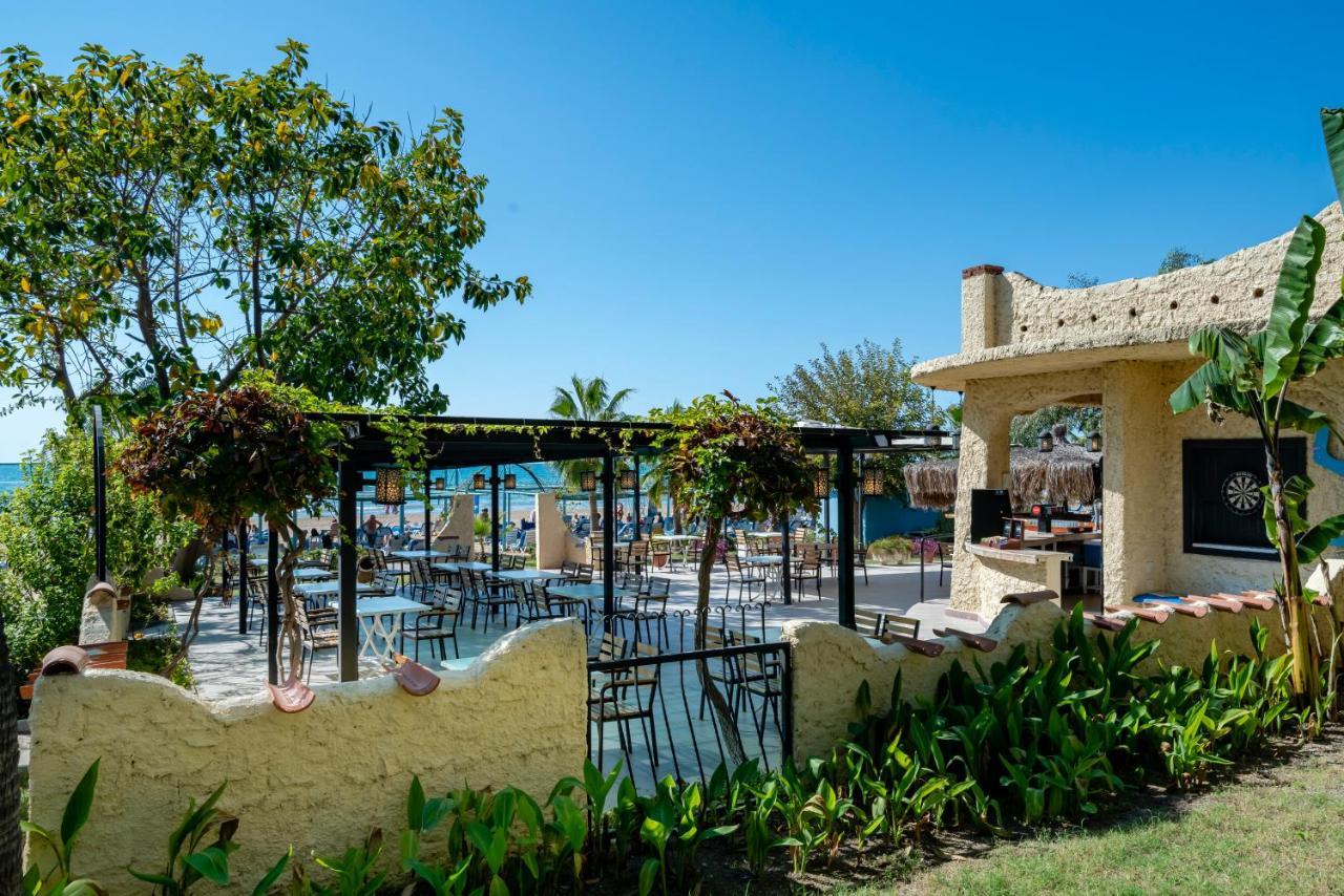 Iz Flower Side Beach Hotel Exterior foto