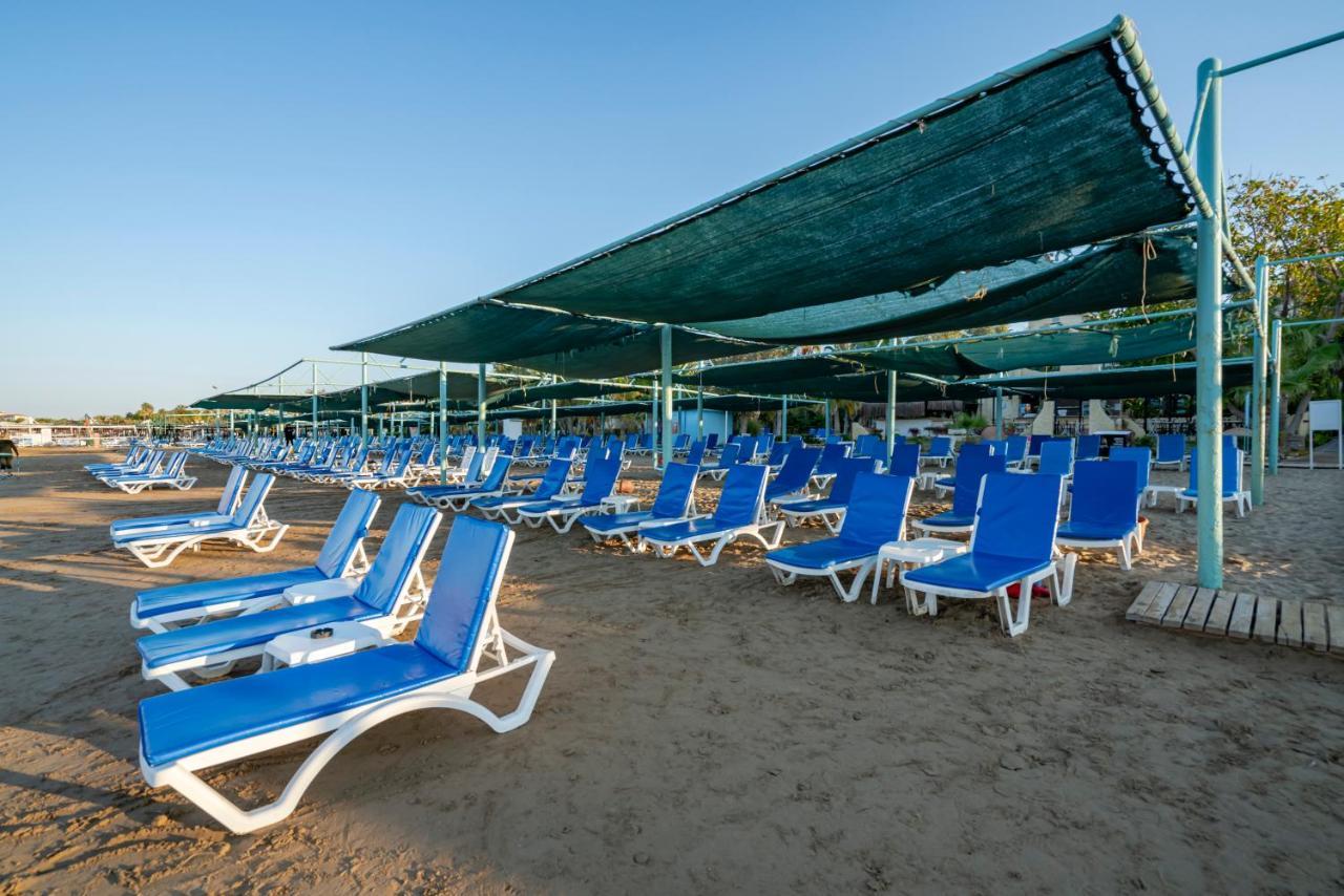 Iz Flower Side Beach Hotel Exterior foto